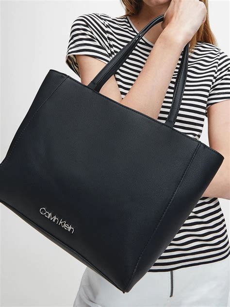 calvin klein shopping bag